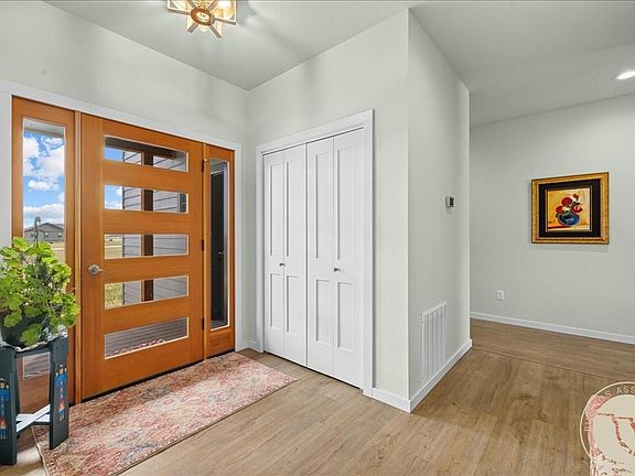 3rd image of 82 Big Sky Dr