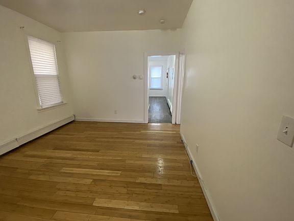 2nd image of 194 Seymour Ave Floor 2