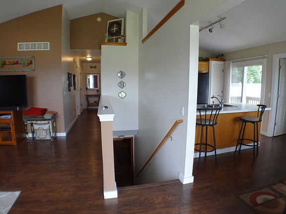 5th image of 5982 Thistlewood Ave