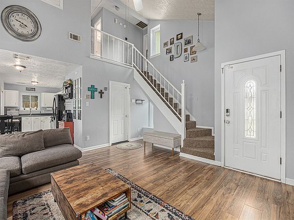 5th image of 18527 Haughland Dr