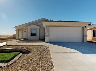 493 Plateau Dr, Socorro, TX 79927