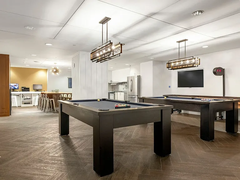 Club Level Billiards