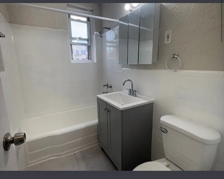 102 Chancellor Ave #B35 — Photo 2