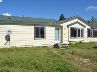 860 5th St, North Powder, OR 97867