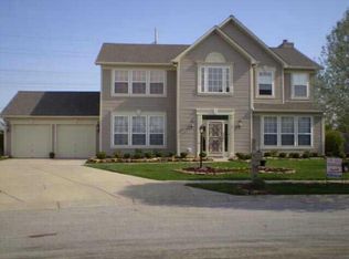 1208 E Burr Oak Ct, Greenwood, IN 46143