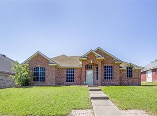 1732 Chapman Dr, Mesquite, TX 75149