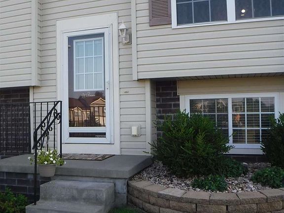 3rd image of 14418 Canyon Dr