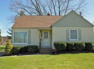 3735 W 210th St, Fairview Park, OH 44126