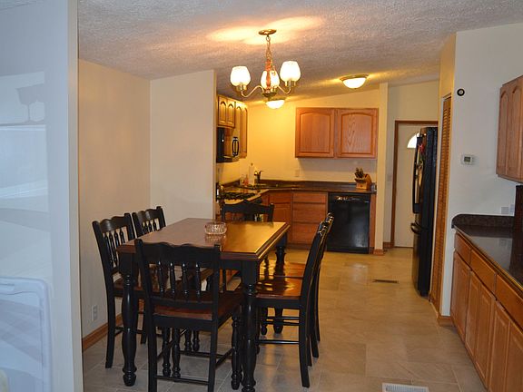 2nd image of 13211 Lincoln St