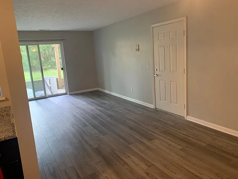 2360 Canterbury Rd #5 — Photo 6