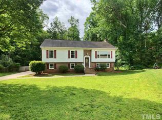 704 Riverton Pl, Cary, NC 27511