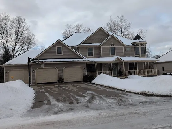 3515 Elk Dr, Holland, MI 49464