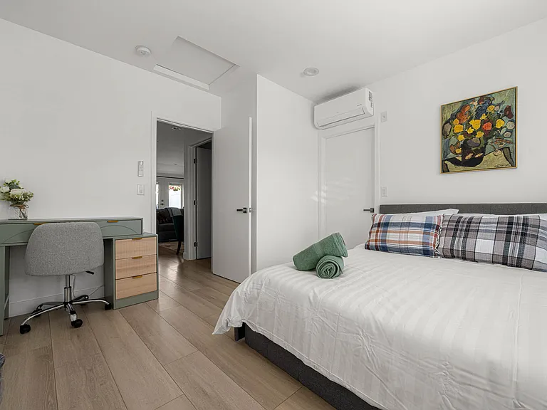 22309 Leadwell St #1 — Photo 18