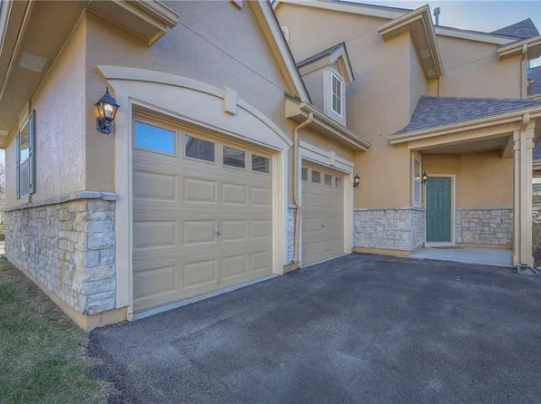 21063 W 118th Ter, Olathe, KS 66061