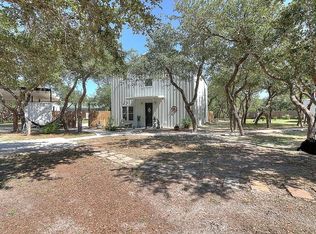 1324 N Verne St, Rockport, TX 78382