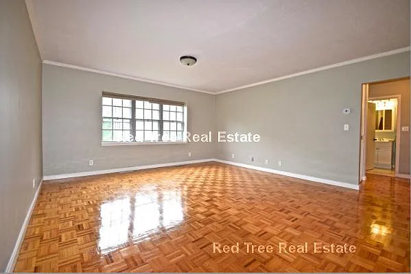 3 bed, 1100 sqft, $3,100 — Photo 4