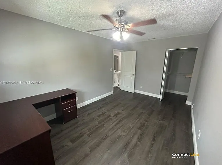 29 Madrid Ln — Photo 5