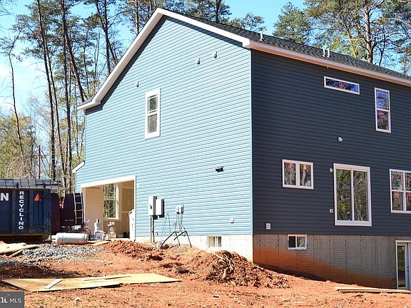 3rd image of 10625 Plank Rd