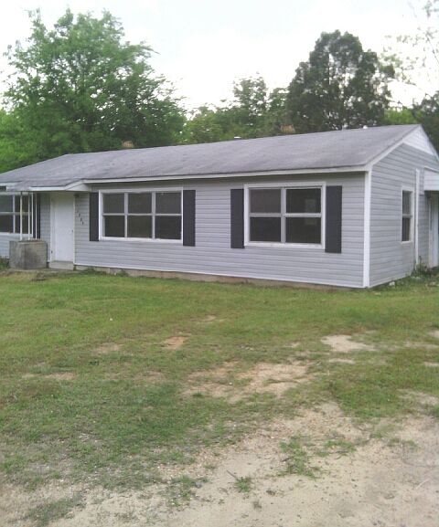 1585 Hurley