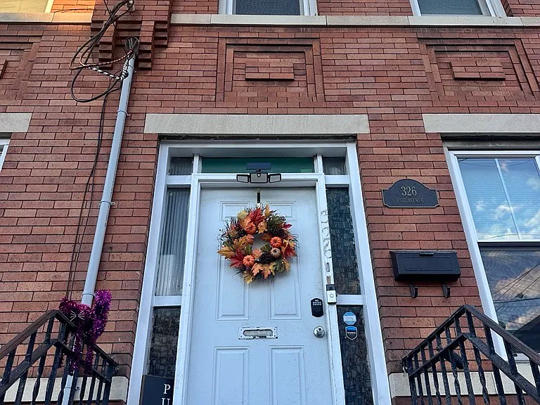 326 Ege Ave #2 — Photo 4