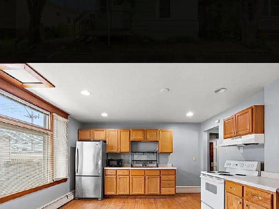 4th image of 1498 Sherburne Ave #2