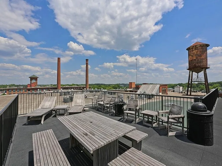 170 Boulevard 306 #H — Photo 20