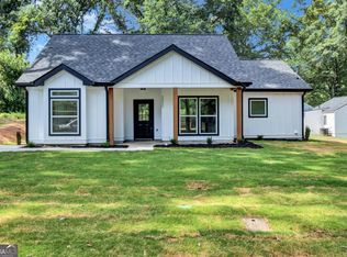 2000 Grove Ave, East Point, GA