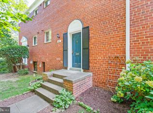 1907 N Quaker Ln, Alexandria, VA 22302