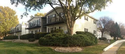 Unit 8, RiverView Rentals 1-16