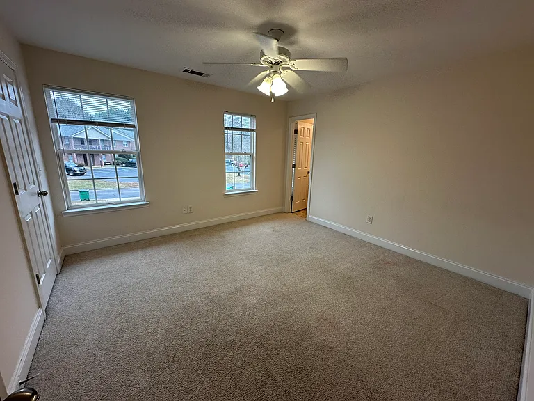 122 Crown Point Dr #4 — Photo 13