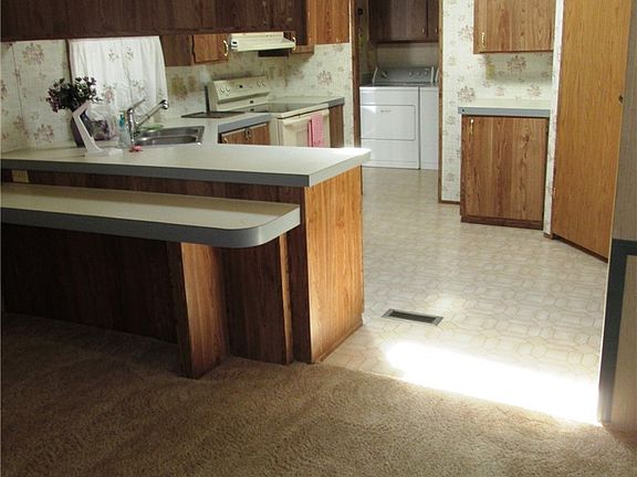 5th image of 5900 64th St NE Unit 224