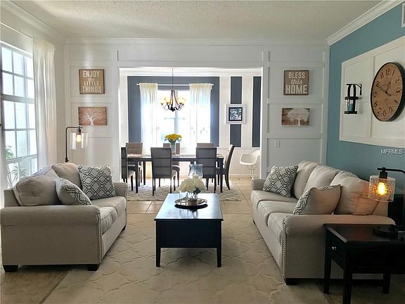 4th image of 9307 Hampshire Park Dr