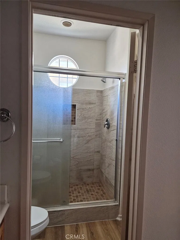 2 bed, 2.0 bath, 1371 sqft, $3,700 — Photo 3