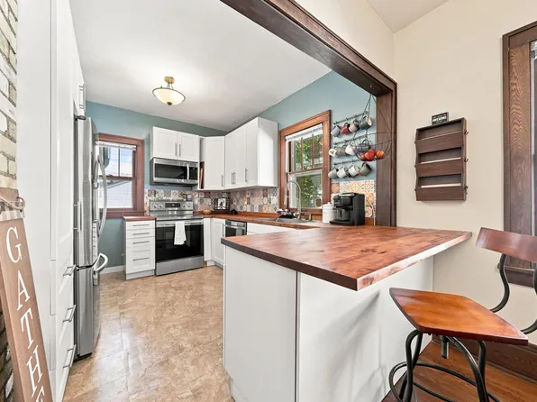1291 Sherburne Ave, Saint Paul, MN 55104