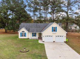 101 Holly Berry Rd, New Bern, NC 28560