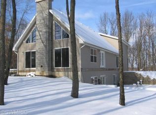 7807 Lammers Rd, Delton, MI 49046