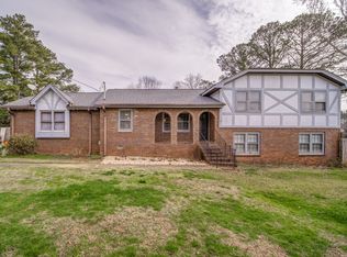95 Rosewood Dr, Fayetteville, GA 30214