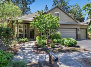 19541 Blue Lake Loop, Bend, OR 97702