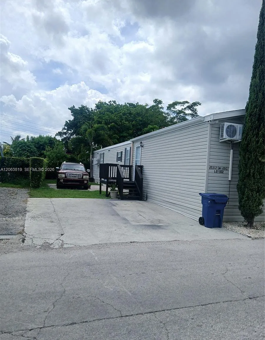 2 bed, 1.0 bath, 800 sqft, $2,000 — Photo 3
