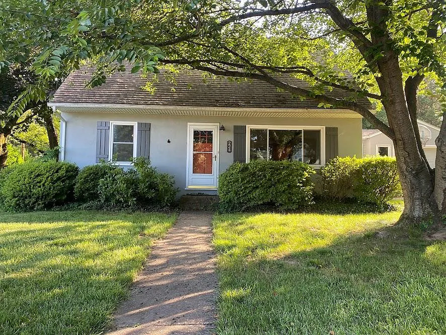 224 Long Ln