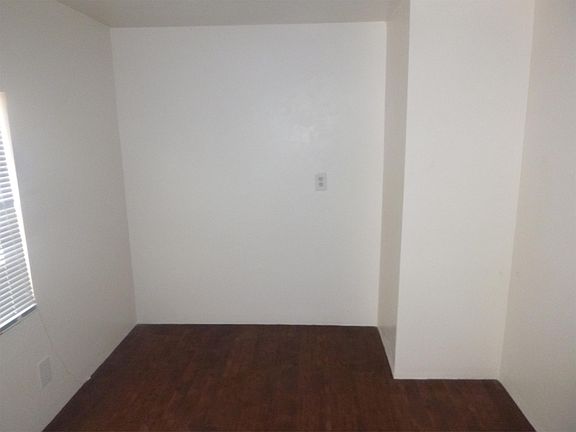 5th image of PM301 3777 E Hardy Dr #3