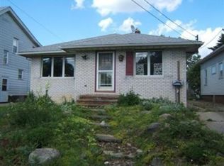 4717 Ridge Rd, Brooklyn, OH 44144