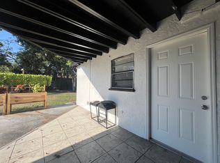2602 E Yukon St, Tampa, FL 33604