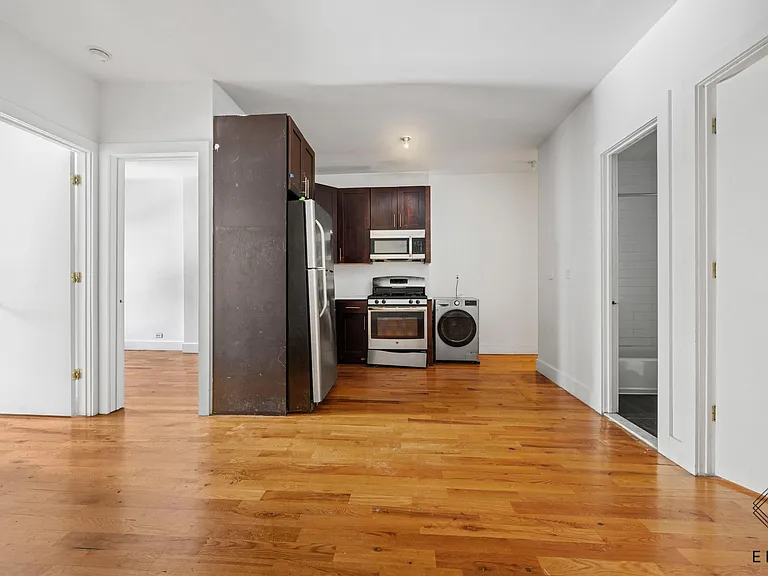 735 Rogers Ave #2L — Photo 3