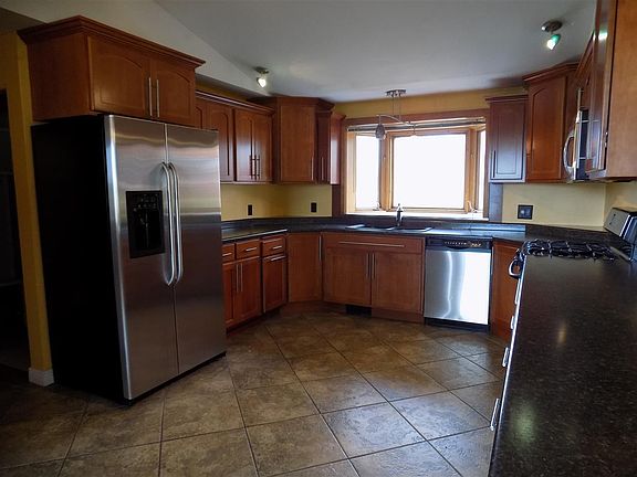 2nd image of 55942 Jayne Dr