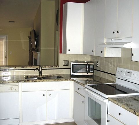 Lots of kitchen space
