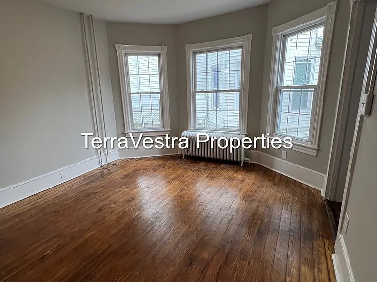 805 Archer St — Photo 16