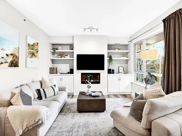 801 Klahanie Dr #429, Pt Moody, BC V3H 5K4