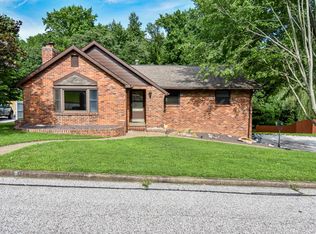 5601 Winston Rd, Evansville, IN 47710