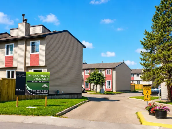1010 41st St NW #25, Edmonton, AB T6L 3N6